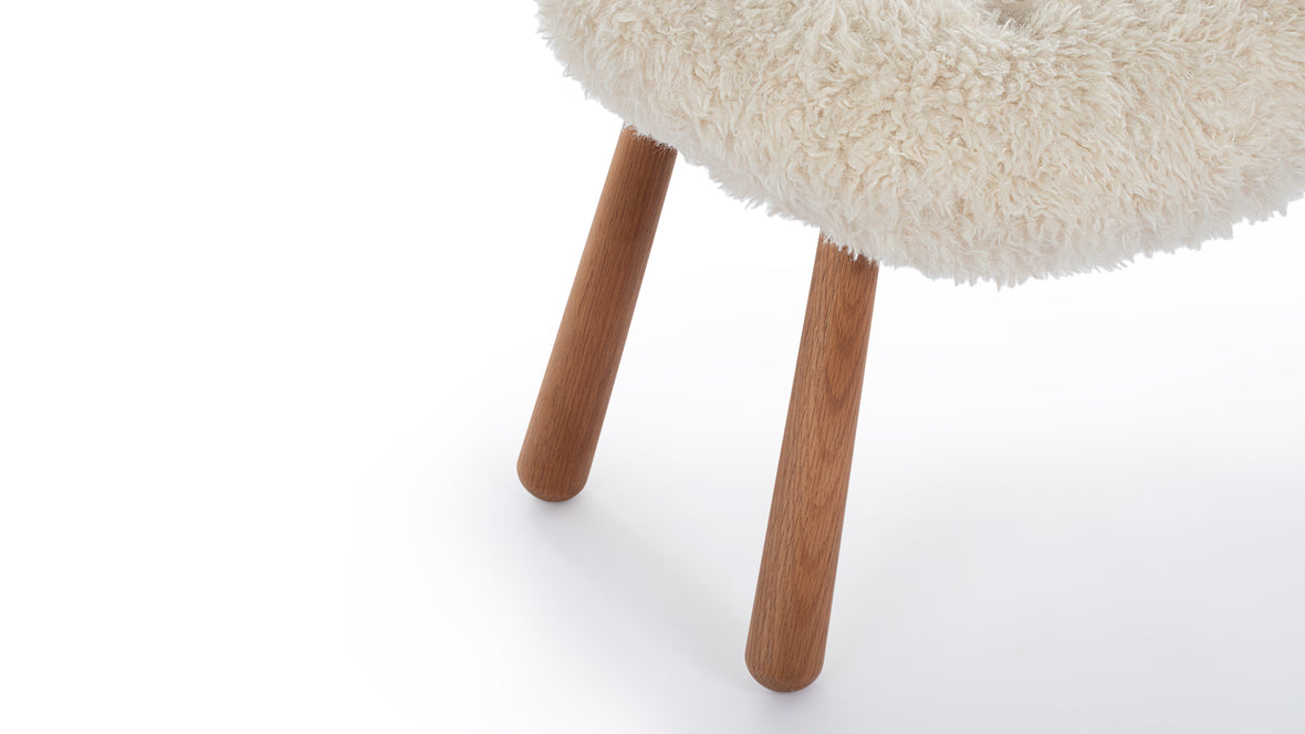 Clam - Clam Ottoman, White Long Hair Sherpa