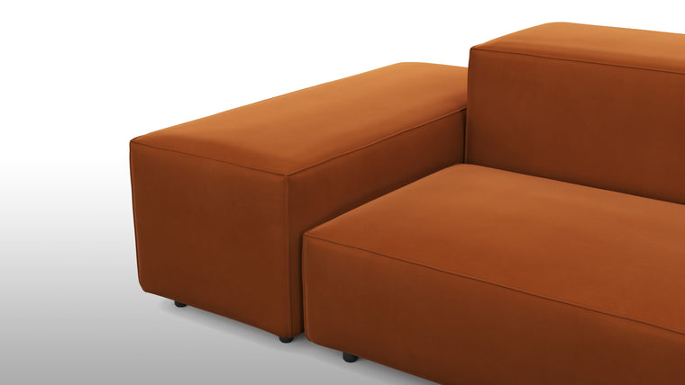 Customizable Configuration | The Extrasoft Sofa is highly adaptable to your unique needs and space. With a variety of modular components, you can tailor the sofa to suit your room's layout and size. Whether you prefer a spacious sectional, a cozy loveseat, or an expansive lounge, this sofa can be configured to match your vision.
