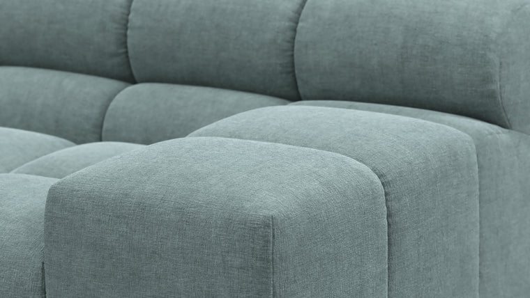 STYLISH SILHOUETTE | Striking the perfect balance between relaxed and refined, the hallmarks of the Tufted are its restrained curves and contours. Equally at home in contemporary and retro settings, this versatile piece will draw the eye and invite you in.
