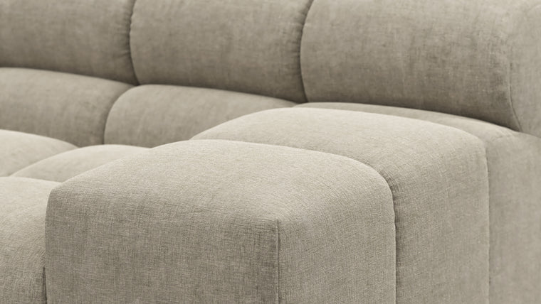 STYLISH SILHOUETTE | Striking the perfect balance between relaxed and refined, the hallmarks of the Tufted are its restrained curves and contours. Equally at home in contemporary and retro settings, this versatile piece will draw the eye and invite you in.
