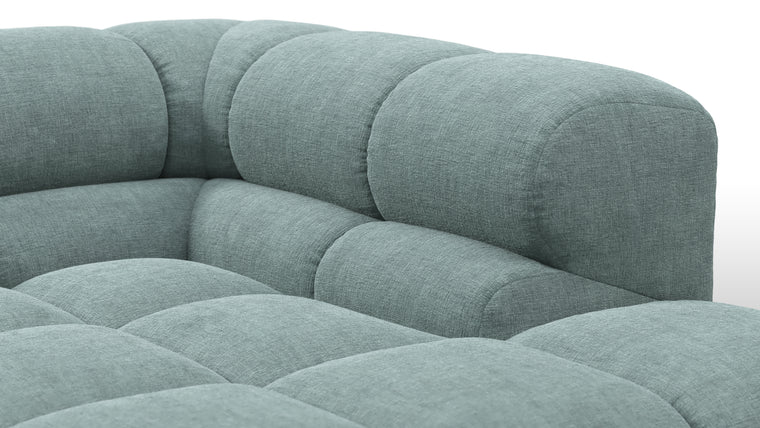 STYLISH SILHOUETTE | Striking the perfect balance between relaxed and refined, the hallmarks of the Tufted are its restrained curves and contours. Equally at home in contemporary and retro settings, this versatile piece will draw the eye and invite you in.
