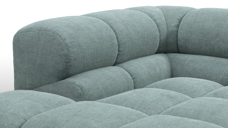 STYLISH SILHOUETTE | Striking the perfect balance between relaxed and refined, the hallmarks of the Tufted are its restrained curves and contours. Equally at home in contemporary and retro settings, this versatile piece will draw the eye and invite you in.
