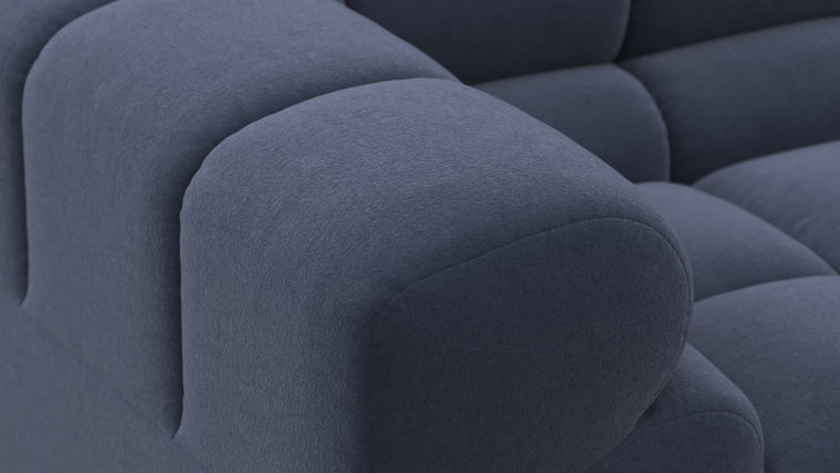 STYLISH SILHOUETTE | Striking the perfect balance between relaxed and refined, the hallmarks of the Tufted are its restrained curves and contours. Equally at home in contemporary and retro settings, this versatile piece will draw the eye and invite you in.
