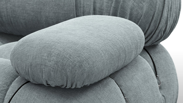 A SOFA FOR EVERY SPACE | Beloved for its sense of freedom and flexibility, the Bellini can be changed to suit every space and style. This cult-classic adapts to the space it's in, ranging from sprawling and open to close and cozy.
