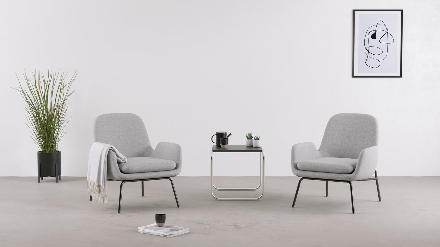 A TRUE PEOPLE-PLEASER | Unquestionably worthy of the highest praise, this simple but stylish seating solution offers endless hours of comfort, making it ideal for relaxing in your living room or reading nook.
