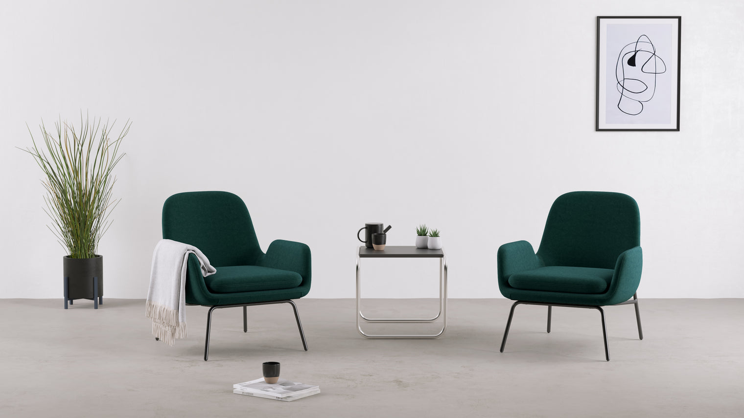 A TRUE PEOPLE-PLEASER | Unquestionably worthy of the highest praise, this simple but stylish seating solution offers endless hours of comfort, making it ideal for relaxing in your living room or reading nook.
